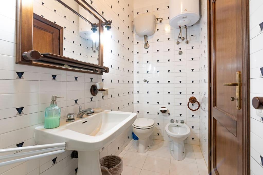 La Lampara - Casa Panoramica 4 Km Dalla Pelosa Stintino Exterior foto