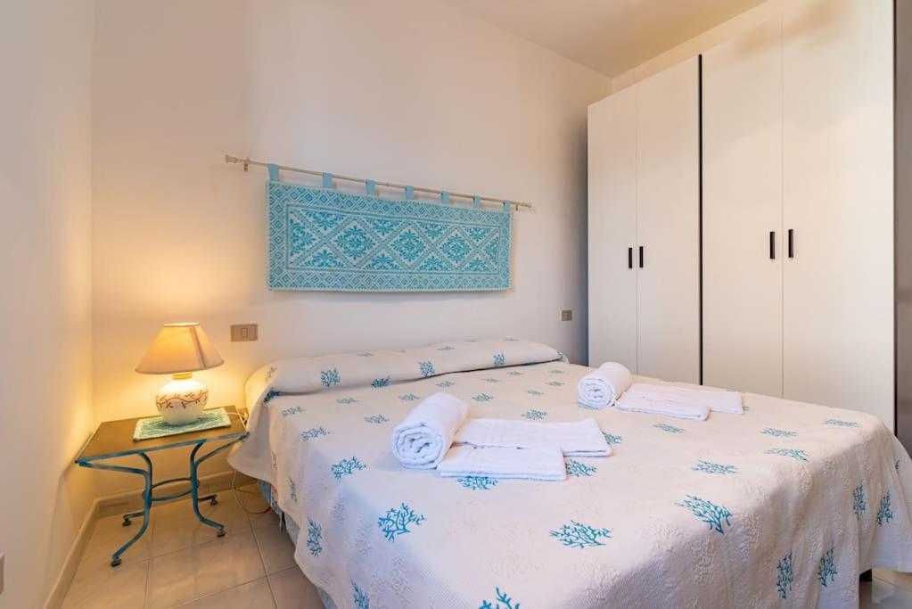 La Lampara - Casa Panoramica 4 Km Dalla Pelosa Stintino Exterior foto