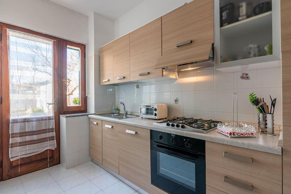 La Lampara - Casa Panoramica 4 Km Dalla Pelosa Stintino Exterior foto