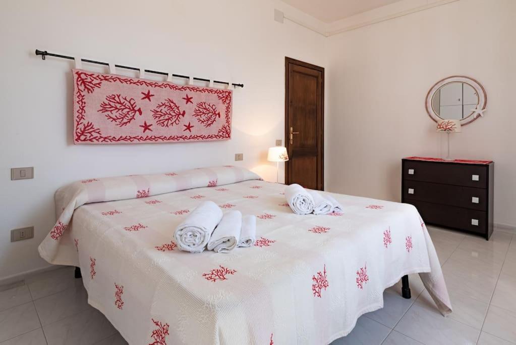 La Lampara - Casa Panoramica 4 Km Dalla Pelosa Stintino Exterior foto